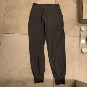 EUC lululemon align jogger - grey